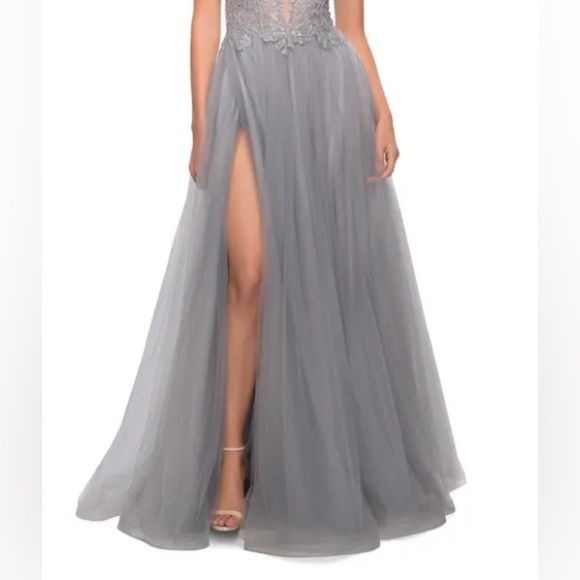 La Femme Tulle A Line Gown with Lace Rhinestone Bodice Prom Gown Sz 6 - Picture 6 of 16